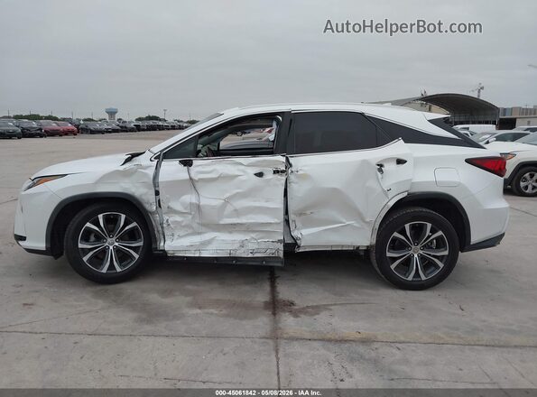 2T2ZZMCA3GC031635 2016 LEXUS RX 350 White 360 interior view