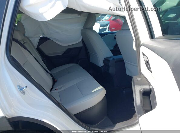 2T36CRAVXTW038870 2026 TOYOTA RAV4 White Widok naklejki z numerem VIN