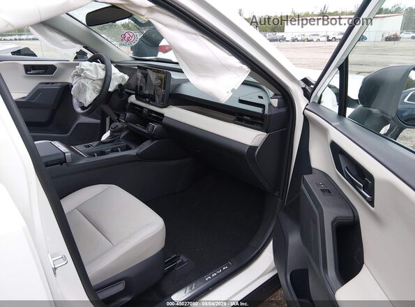 2T36DRBV4TC001813 2026 TOYOTA LE White 