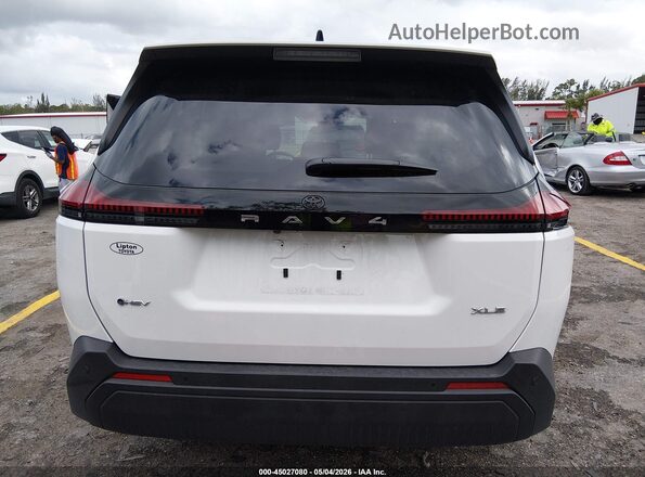 2T36DRBV4TC001813 2026 TOYOTA LE White 