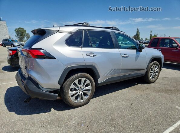 2T3A1RFV3NC303688 2022 TOYOTA RAV4 Silver 