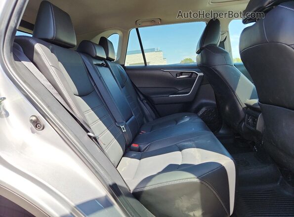 2T3A1RFV3NC303688 2022 TOYOTA RAV4 Silver 