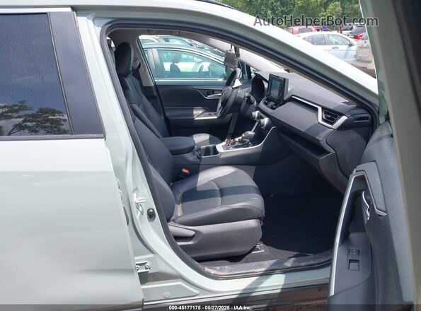 2T3A1RFV3NW303348 2022 TOYOTA RAV4 Gray Front interior view