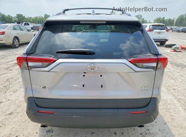 2T3A1RFV4SC576506 2025 TOYOTA LE Серебряный Вид сзади