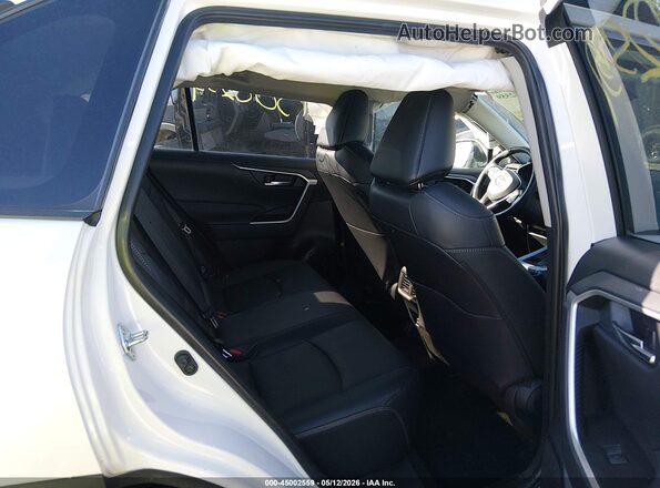 2T3A1RFV5SW552309 2025 TOYOTA LE White 
