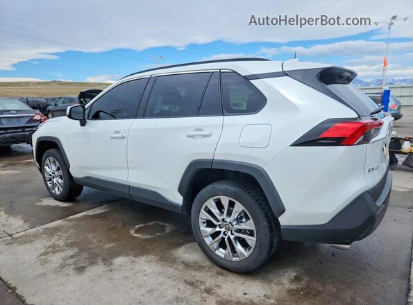 2T3A1RFV8RW422647 2024 TOYOTA LE Серый 