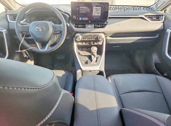 2T3A1RFVXSW503042 2025 TOYOTA LE White Widok deski rozdzielczej