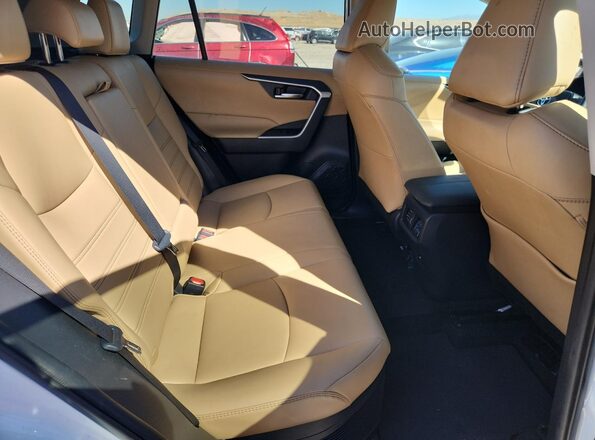 2T3B6RFV3MW021831 2021 TOYOTA RAV4 White Rear interior view