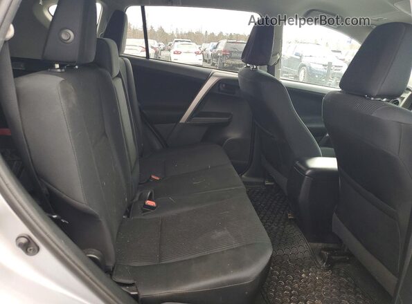 2T3BFREV1GW485271 2016 TOYOTA RAV4 Серебряный Вид задней части салона