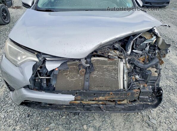 2T3BFREV1GW485271 2016 TOYOTA RAV4 Серебряный Вид подкапотного пространства