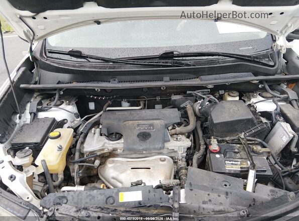 2T3BFREV2HW629900 2017 TOYOTA RAV4 White Rear view
