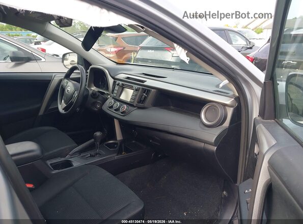 2T3BFREV2HW687571 2017 TOYOTA RAV4 Silver Սալոնի դիմացի տեսք