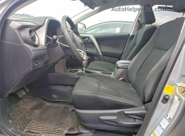 2T3BFREV3JW843980 2018 TOYOTA RAV4 Silver Սալոնի դիմացի տեսք