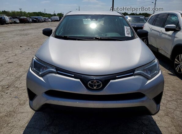 2T3BFREV3JW843980 2018 TOYOTA RAV4 Silver Դիմացի տեսք