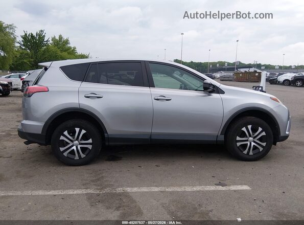 2T3BFREV5HW632483 2017 TOYOTA RAV4 Silver 