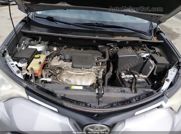 2T3BFREV5HW632483 2017 TOYOTA RAV4 Silver 