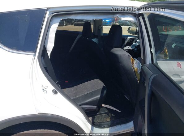 2T3BFREV5HW674880 2017 TOYOTA RAV4 White VIN կոդի պիտակի տեսք