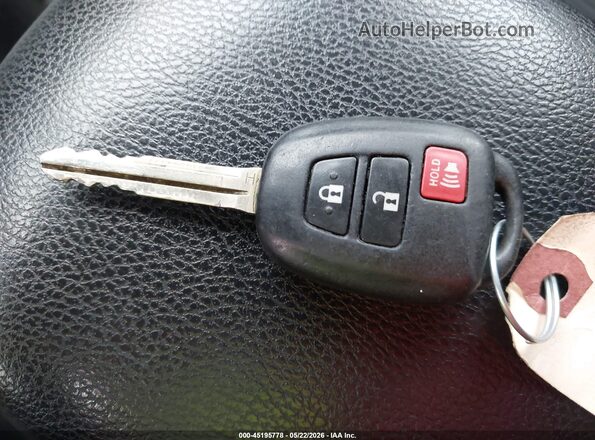 2T3BFREV6HW579020 2017 TOYOTA RAV4 Black Widok deski rozdzielczej