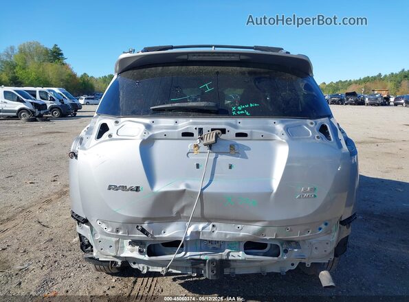 2T3BFREV7HW672290 2017 TOYOTA LE Серебряный 