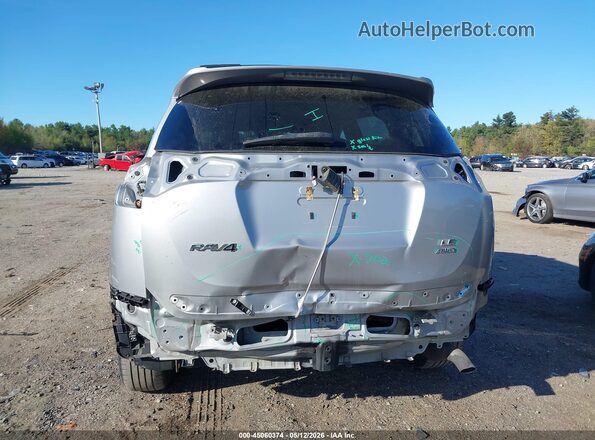 2T3BFREV7HW672290 2017 TOYOTA LE Серебряный Вид спереди