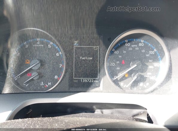2T3BFREV7HW672290 2017 TOYOTA LE Серебряный Вид задних сидений