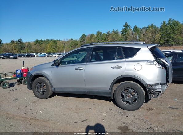 2T3BFREV7HW672290 2017 TOYOTA LE Серебряный 