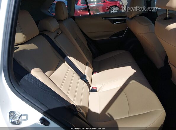 2T3C1RFV0RW309851 2024 TOYOTA LE White 