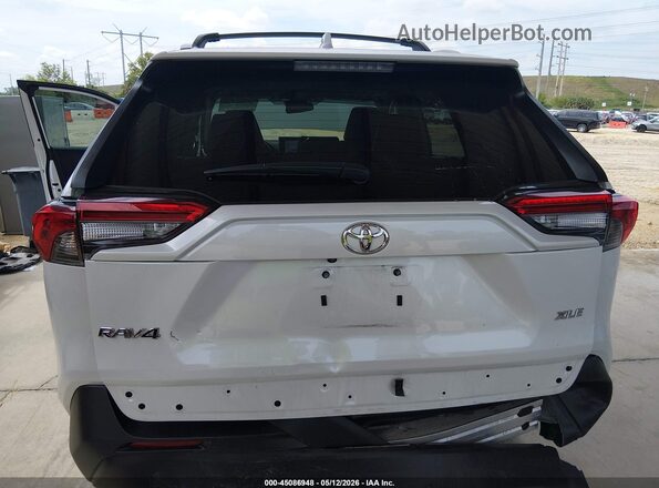 2T3C1RFV1SW398688 2025 TOYOTA LE White Vista frontal