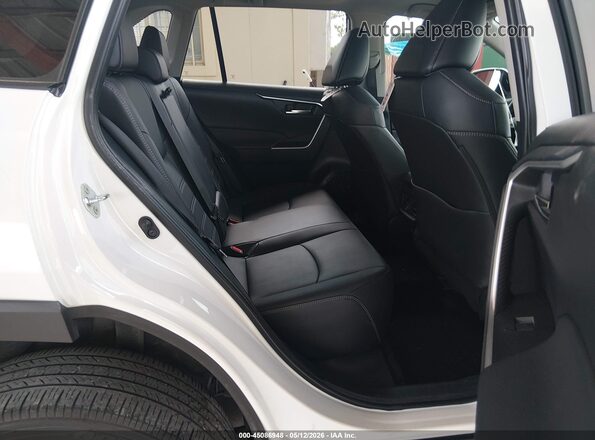 2T3C1RFV1SW398688 2025 TOYOTA LE White Vista de la etiqueta del VIN