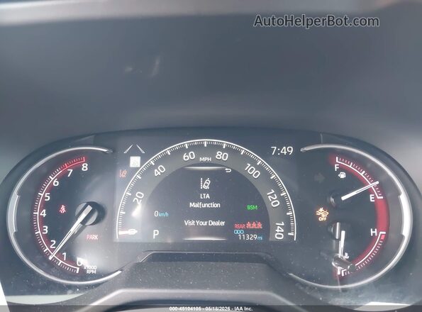 2T3C1RFV2SW401369 2025 TOYOTA RAV4 White Widok tylnych siedzeń