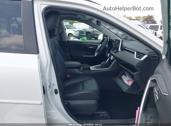 2T3C1RFV2SW401369 2025 TOYOTA RAV4 White Widok wnętrza z przodu