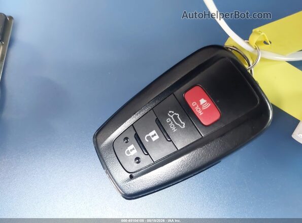 2T3C1RFV2SW401369 2025 TOYOTA RAV4 White Widok deski rozdzielczej