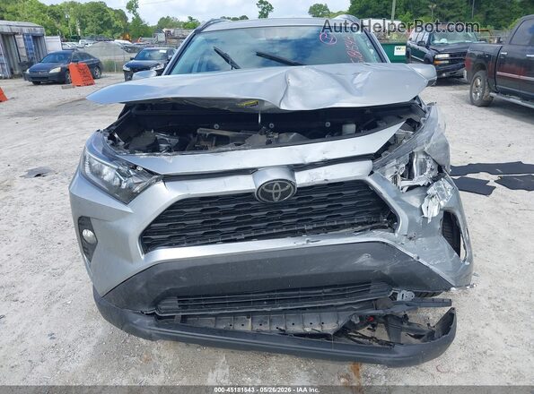 2T3C1RFV3MC142475 2021 TOYOTA RAV4 Silver Вид спереду