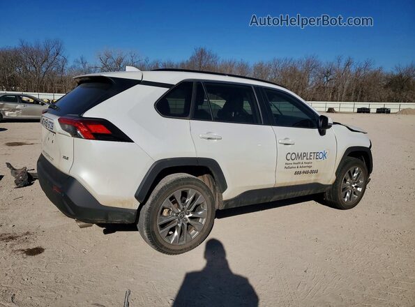 2T3C1RFV4RW329729 2024 TOYOTA RAV Белый Задняя правая четверть