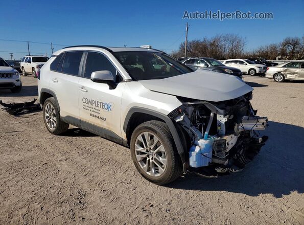 2T3C1RFV4RW329729 2024 TOYOTA RAV Белый Передняя правая четверть