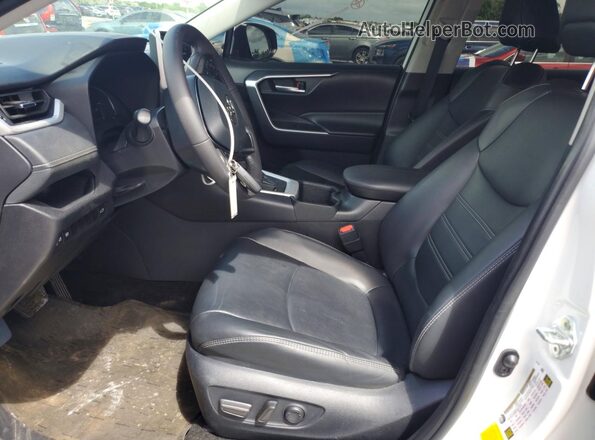 2T3C1RFV5RW359421 2024 TOYOTA RAV4 White 