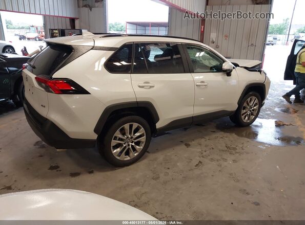 2T3C1RFV8SW443139 2025 TOYOTA LE White Задня права чверть