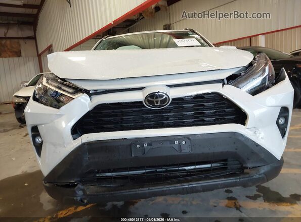 2T3C1RFV8SW443139 2025 TOYOTA LE White Вид спереду