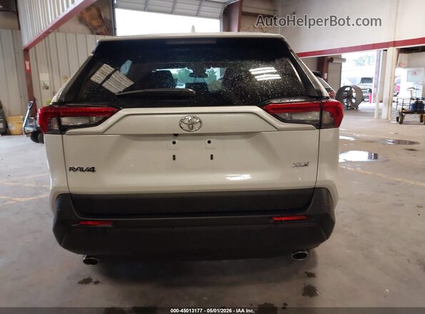 2T3C1RFV8SW443139 2025 TOYOTA LE White 