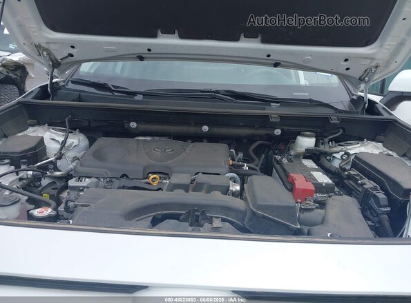 2T3C1RFV9RW310139 2024 TOYOTA LE White Հետևի տեսք