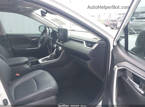 2T3C1RFV9RW310139 2024 TOYOTA LE White Սալոնի դիմացի տեսք