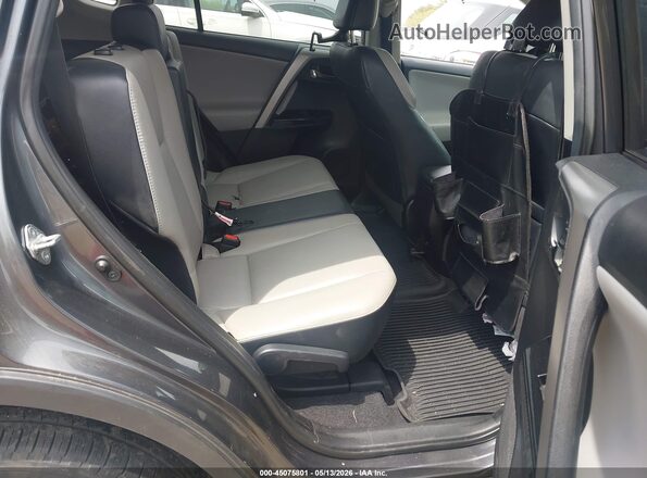 2T3DFREV4HW692277 2017 TOYOTA RAV4 Gray Vista de la etiqueta del VIN