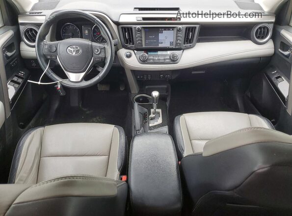 2T3DFREV8JW758285 2018 TOYOTA RAV4 Silver 