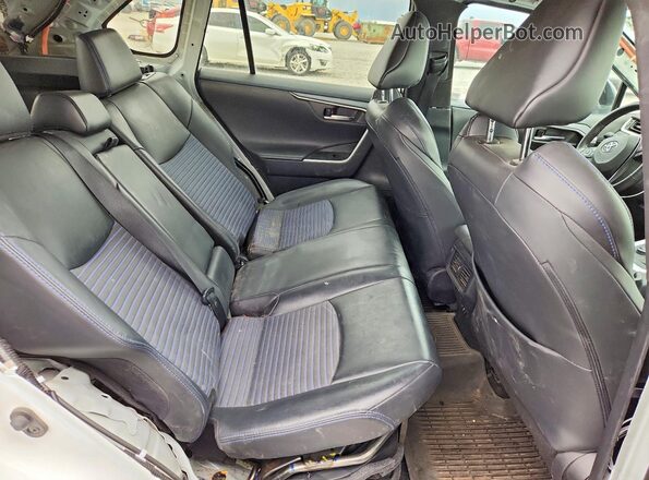 2T3E6RFVXMW004280 2021 TOYOTA RAV4 White უკანა სალონის ხედი
