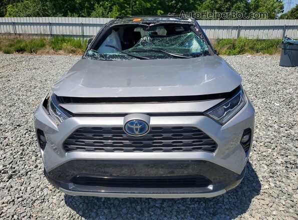 2T3E6RFVXMW020673 2021 TOYOTA RAV4 Silver Front view