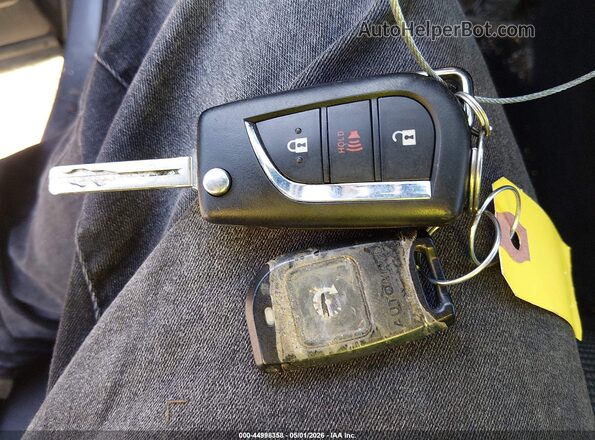 2T3F1RFV0RC417451 2024 TOYOTA LE Серый Вид панели приборов