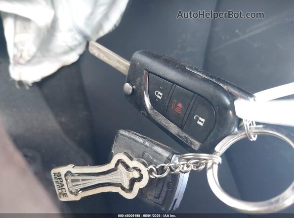 2T3F1RFV4KW044600 2019 TOYOTA LE Silver Vista del salpicadero