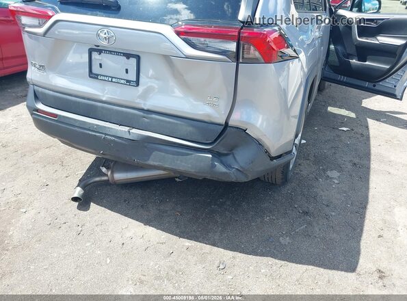2T3F1RFV4KW044600 2019 TOYOTA LE Silver Vista frontal