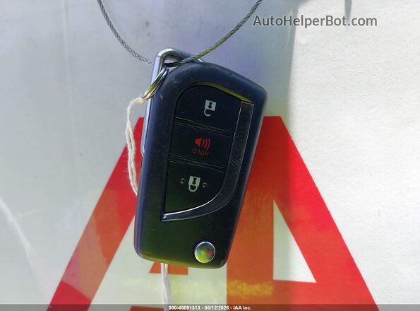 2T3F1RFV7NC302453 2022 TOYOTA LE Silver Առջևի վահանակի տեսք