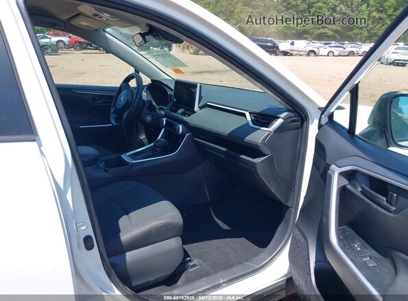 2T3H1RFV0RC293741 2024 TOYOTA LE White Widok wnętrza z przodu